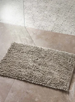 Silky XL chenille bath mat