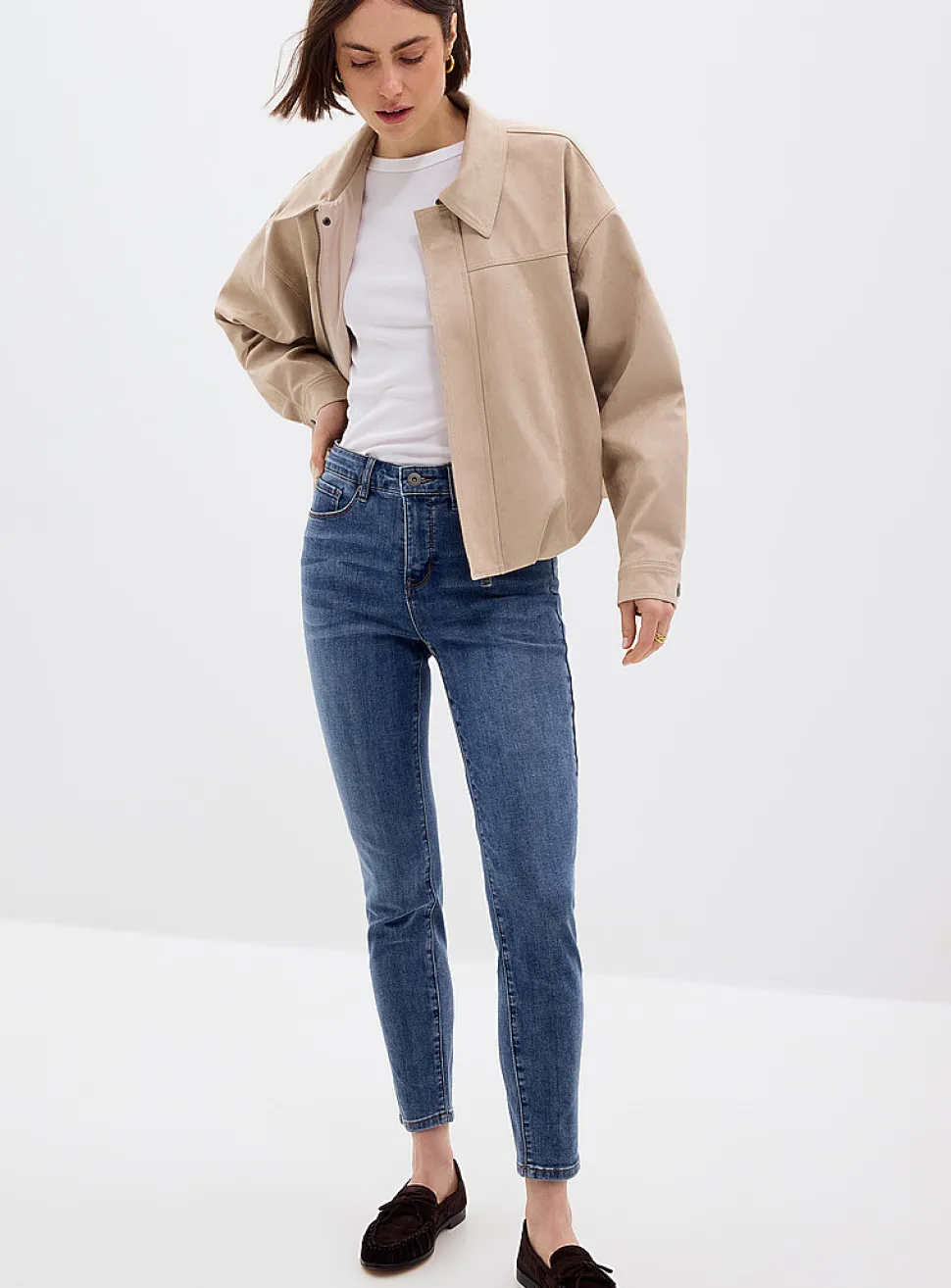 Sleek stretch jean