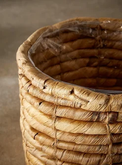 Small twisted water hyacinth planter