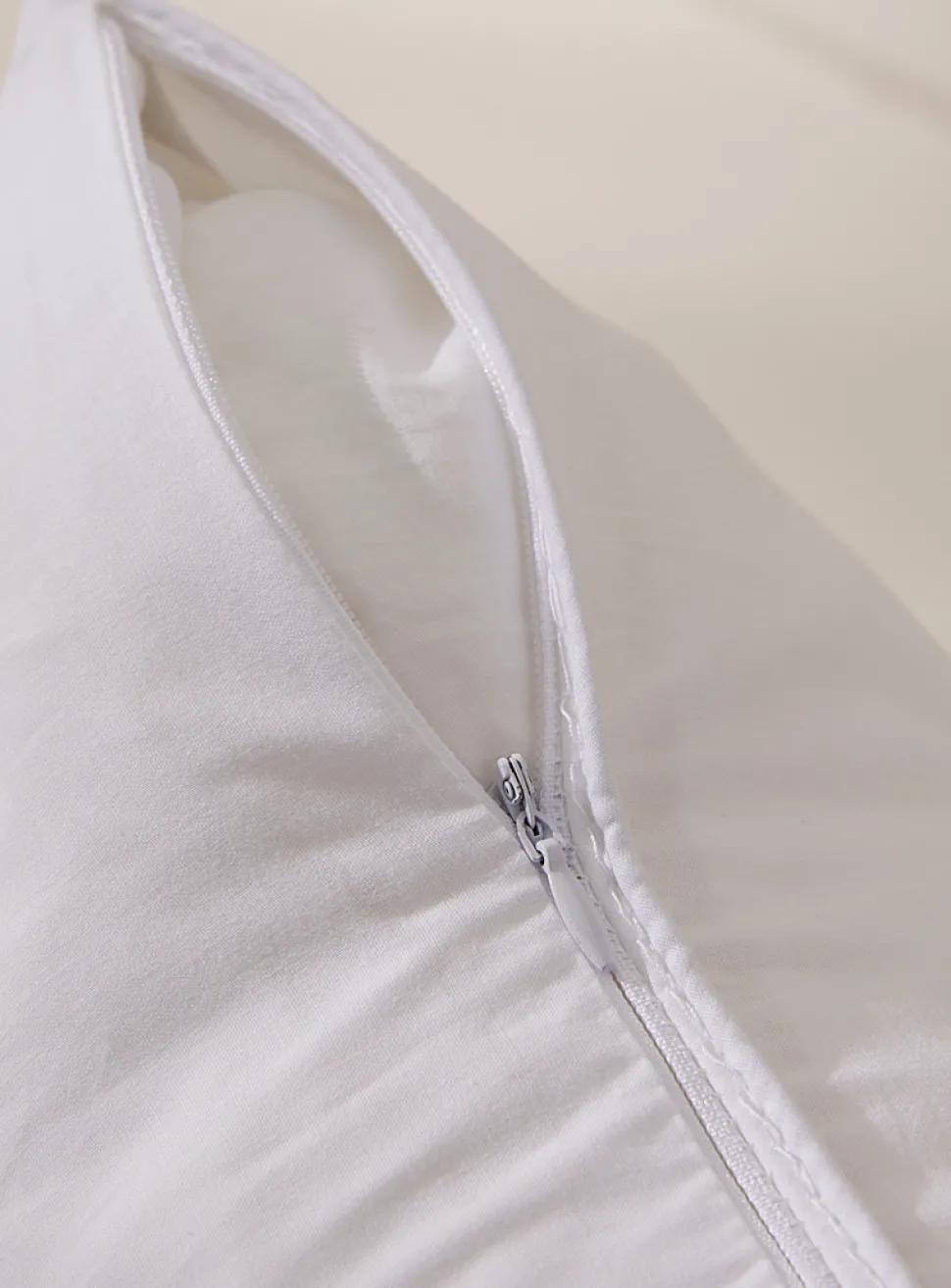 Sonatine pillow protector