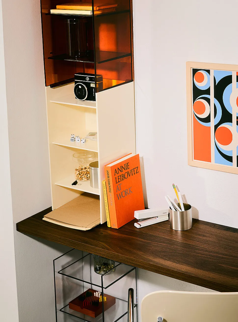 Stackable polycarbonate shelving