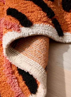 Tiger bath mat
