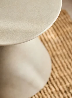 Tokken fiber cement side table