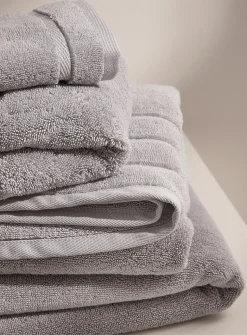Ultra-soft Turkish cotton towels