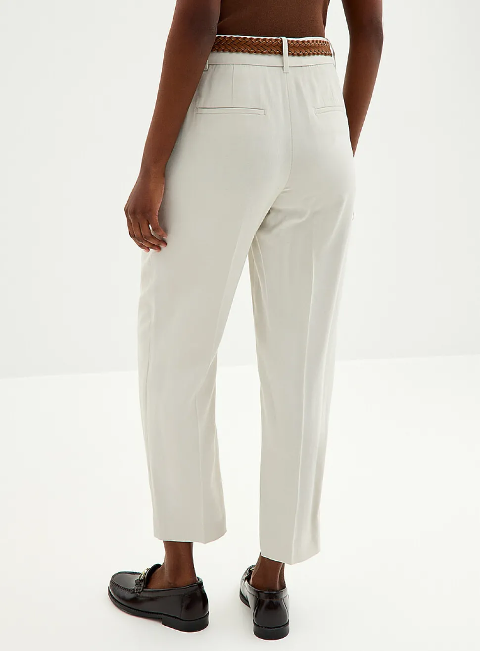 Universal belted fluid pant