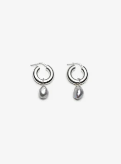 Valentina hoops and Capri pearl