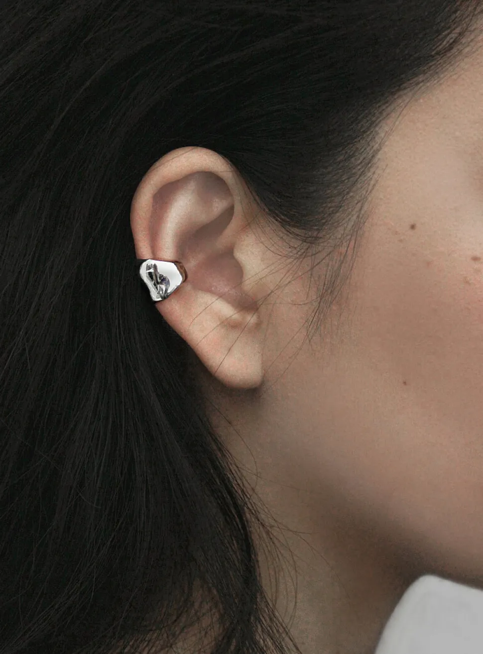 Valley ear cuff