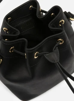 Vegetable-tanned leather bucket bag