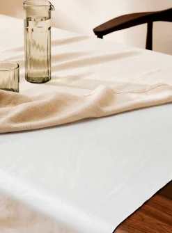 Vinyl table protector