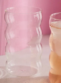 Wavy glasses