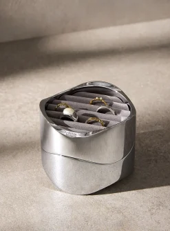 Wavy jewellery organizer