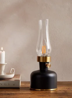 Wireless indoor-outdoor lantern