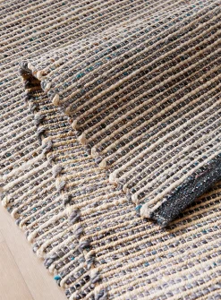Woven stripes reversible artisanal rug