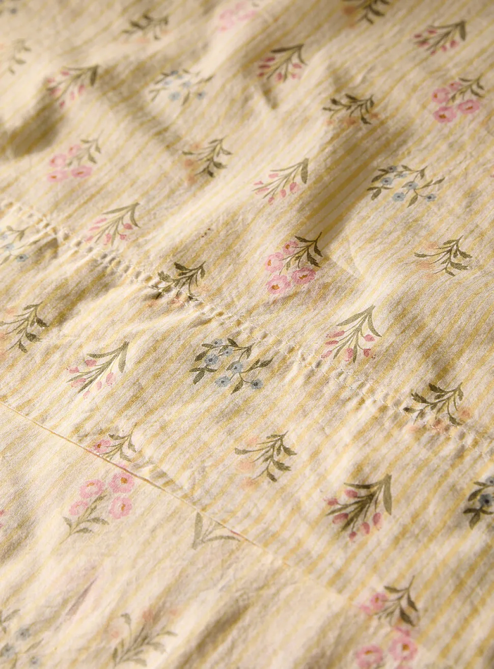 Yellow stripes and wildflowers sheet set